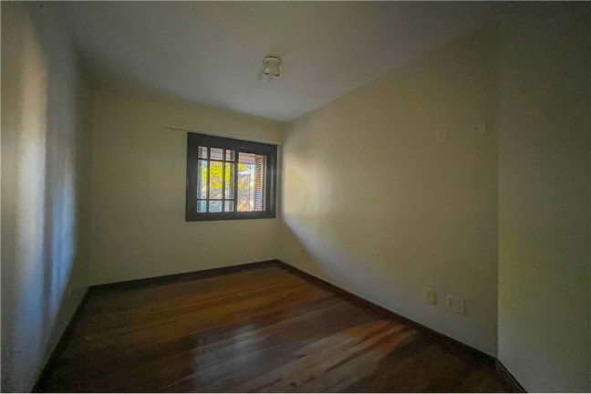 Imagem Imóvel com 3 Quartos à Venda,  em Jardim Itu - Porto Alegre