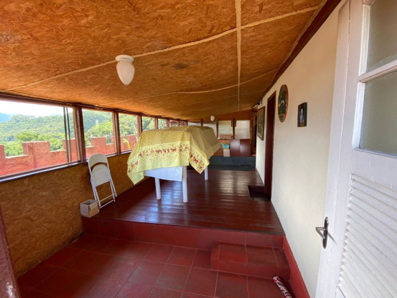 Imagem Imóvel com 12 Quartos à Venda, 320 m² em Artistas - Teresópolis Imagem Imóvel com 12 Quartos à Venda, 320 m² em Artistas - Teresópolis