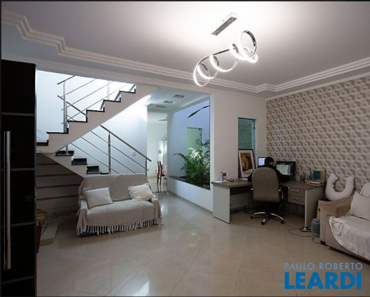 Imagem Sobrado com 3 Quartos à Venda, 200 m² em Jardim Stella - Santo André Imagem Sobrado com 3 Quartos à Venda, 200 m² em Jardim Stella - Santo André