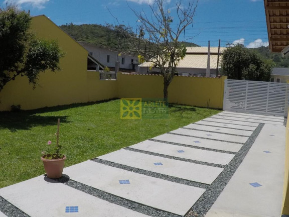 Imagem Casa com 4 Quartos à Venda, 120 m² em Centro - Porto Belo Imagem Casa com 4 Quartos à Venda, 120 m² em Centro - Porto Belo