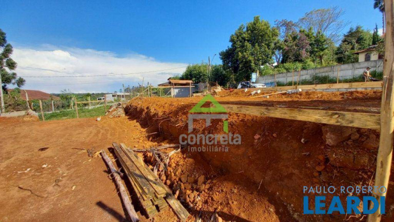 Imagem Casa com 3 Quartos à Venda, 81 m² em Chácara Remanso (caucaia Do Alto) - Cotia Imagem Casa com 3 Quartos à Venda, 81 m² em Chácara Remanso (caucaia Do Alto) - Cotia