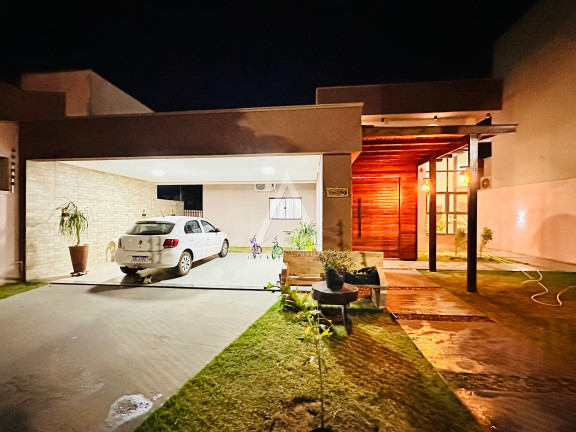 Casa com 4 Quartos à Venda, 420 m² em Jardim Belo Horizonte - Sinop