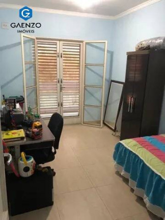 Imagem Sobrado com 3 Quartos à Venda, 244 m² em Km 18 - Osasco