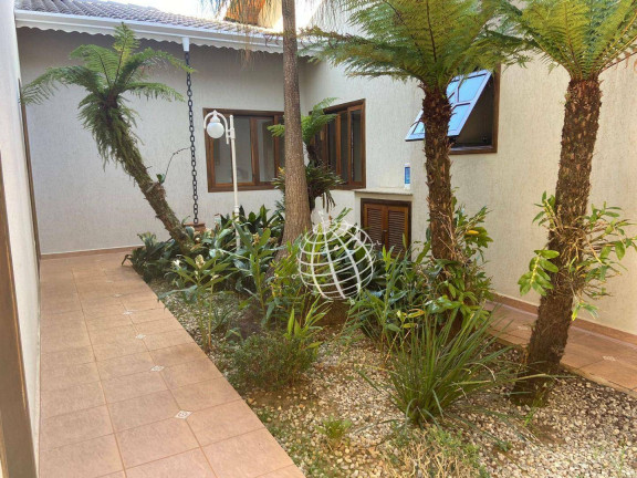 Imagem Casa com 3 Quartos à Venda, 490 m² em Condomínio Flamboyant - Atibaia Imagem Casa com 3 Quartos à Venda, 490 m² em Condomínio Flamboyant - Atibaia