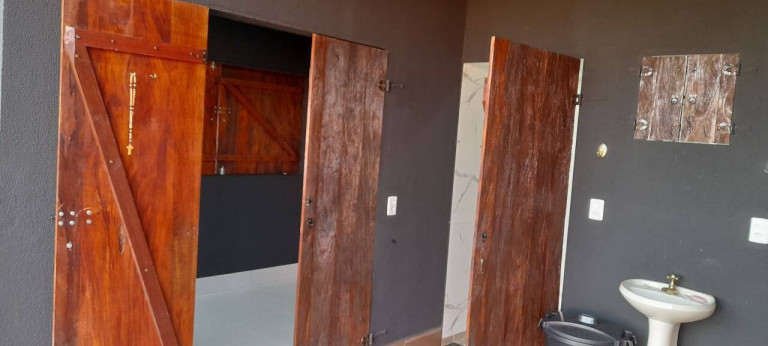 Imagem Casa com 1 Quarto à Venda, 330 m² em Jardim Paraná - Arapongas Imagem Casa com 1 Quarto à Venda, 330 m² em Jardim Paraná - Arapongas