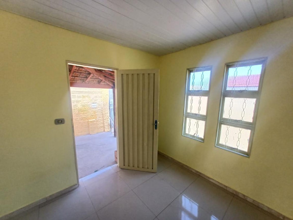 Imagem Casa com 3 Quartos à Venda,  em Jardim Leoni - Lins