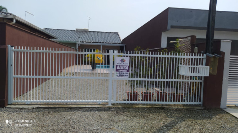 Casa com 2 Quartos para Temporada, 70 m² em Balneário Mariluz - Itapoá