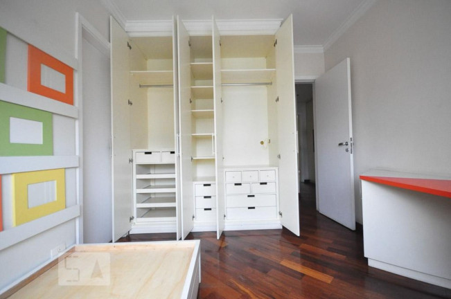 Imagem Imóvel com 4 Quartos à Venda, 225 m² em Vila Suzana - São Paulo Imagem Imóvel com 4 Quartos à Venda, 225 m² em Vila Suzana - São Paulo
