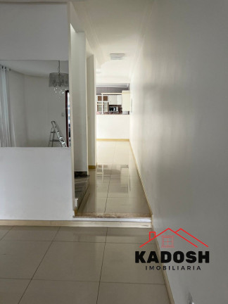 Imagem Casa com 3 Quartos à Venda, 200 m² em Santa Mônica - Feira De Santana Imagem Casa com 3 Quartos à Venda, 200 m² em Santa Mônica - Feira De Santana