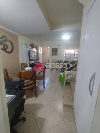 Sobrado com 3 Quartos à Venda, 110 m² em Parque Maria Domitila - São Paulo