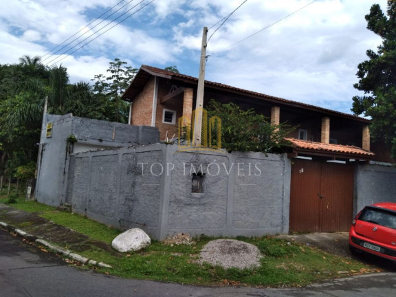 Imagem Sobrado com 6 Quartos à Venda, 347 m² em Jardim Nomar - Caraguatatuba Imagem Sobrado com 6 Quartos à Venda, 347 m² em Jardim Nomar - Caraguatatuba