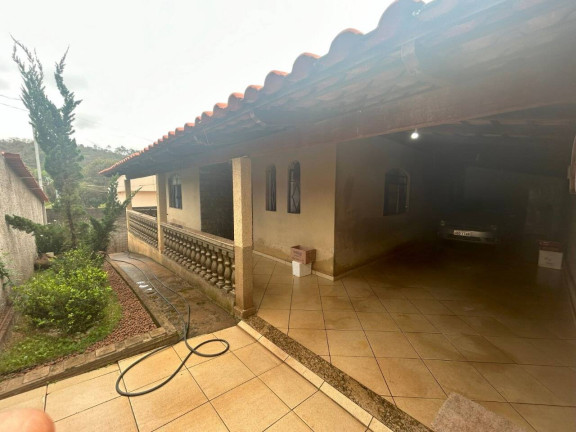 Imagem Casa com 5 Quartos à Venda, 500 m² em Centro - Itatiaiuçu