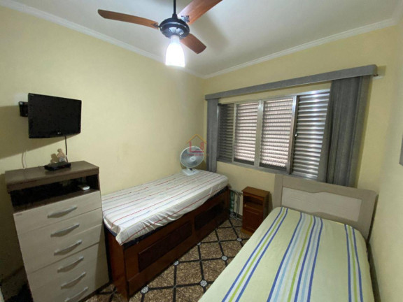 Imagem Apartamento com 1 Quarto à Venda, 28 m² Imagem Apartamento com 1 Quarto à Venda, 28 m²