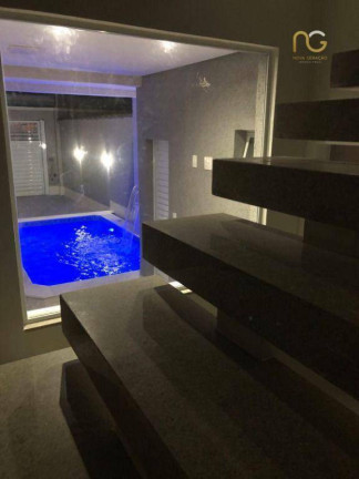 Imagem Sobrado com 3 Quartos à Venda, 151 m² em Tupi - Praia Grande Imagem Sobrado com 3 Quartos à Venda, 151 m² em Tupi - Praia Grande