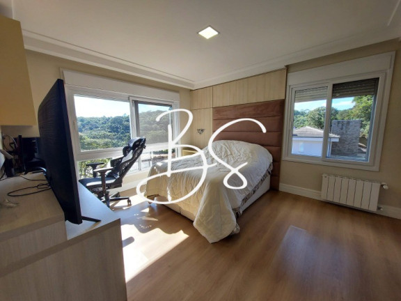 Imagem Casa com 3 Quartos à Venda, 334 m² em Condomínio Sant Moritz - Gramado