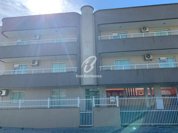 Imagem Apartamento com 3 Quartos para Temporada, em Mariscal - Bombinhas Imagem Apartamento com 3 Quartos para Temporada, em Mariscal - Bombinhas