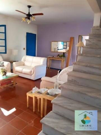 Imagem Casa com 4 Quartos à Venda,  em Araruama
