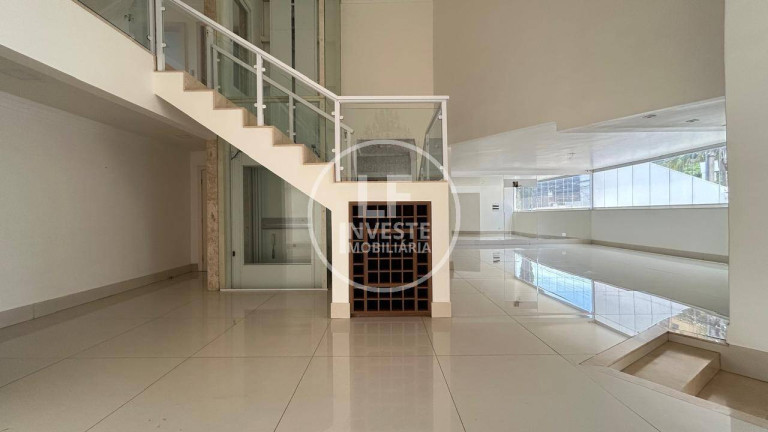 Imagem Sobrado com 8 Quartos à Venda, 700 m² em Setor Bueno - Goiânia