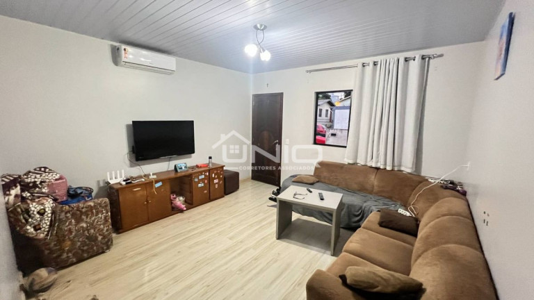 Imagem Casa com 3 Quartos à Venda, 150 m² em Cadorin - Pato Branco
