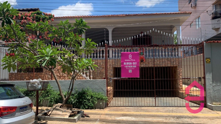 Casa com 5 Quartos à Venda, 420 m² em Jardim Goiás - Goiânia