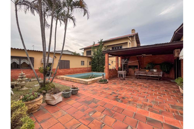 Imagem Casa com 3 Quartos à Venda,  em Igara - Canoas