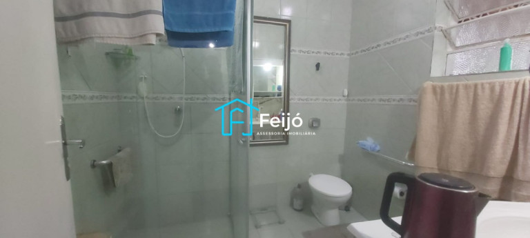 Imagem Casa com 3 Quartos à Venda, 200 m² em Cristal - Porto Alegre Imagem Casa com 3 Quartos à Venda, 200 m² em Cristal - Porto Alegre