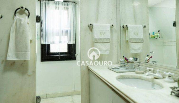 Imagem Casa com 5 Quartos à Venda, 400 m² em Bosque Da Ribeira - Nova Lima Imagem Casa com 5 Quartos à Venda, 400 m² em Bosque Da Ribeira - Nova Lima