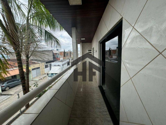 Imagem Casa com 7 Quartos à Venda ou Locação, 100 m² em Caiuca - Caruaru
