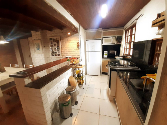Imagem Casa com 4 Quartos à Venda, em Campeche - Florianópolis Imagem Casa com 4 Quartos à Venda, em Campeche - Florianópolis