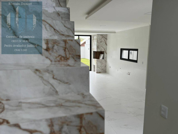 Imagem Casa com 3 Quartos à Venda, 115 m² em Rio Vermelho - Florianópolis Imagem Casa com 3 Quartos à Venda, 115 m² em Rio Vermelho - Florianópolis