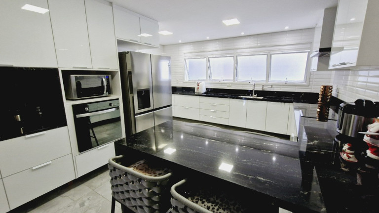 Imagem Apartamento com 3 Quartos à Venda, 239 m² em Vila Suzana - São Paulo Imagem Apartamento com 3 Quartos à Venda, 239 m² em Vila Suzana - São Paulo