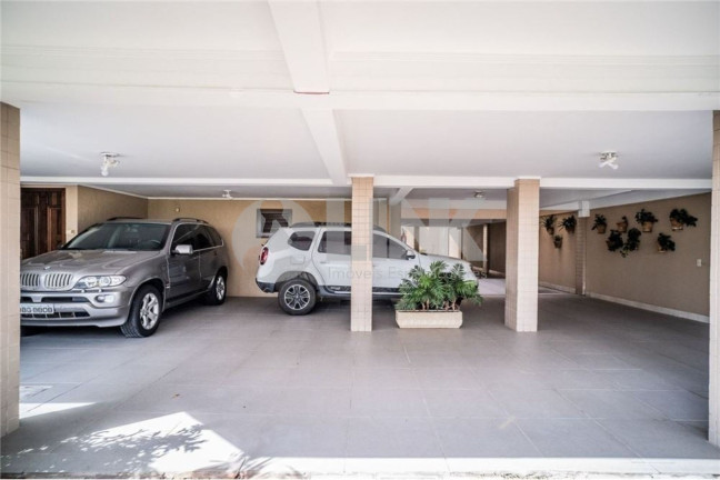 Imagem Imóvel com 3 Quartos à Venda, 255 m² em Jardim Planalto - Porto Alegre Imagem Imóvel com 3 Quartos à Venda, 255 m² em Jardim Planalto - Porto Alegre