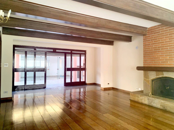 Imagem Casa com 4 Quartos à Venda, 700 m² em Interlagos - São Paulo Imagem Casa com 4 Quartos à Venda, 700 m² em Interlagos - São Paulo