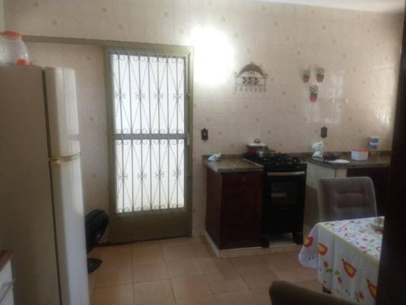 Imagem Casa com 3 Quartos à Venda, 220 m² em Maria áurea - Pindamonhangaba Imagem Casa com 3 Quartos à Venda, 220 m² em Maria áurea - Pindamonhangaba