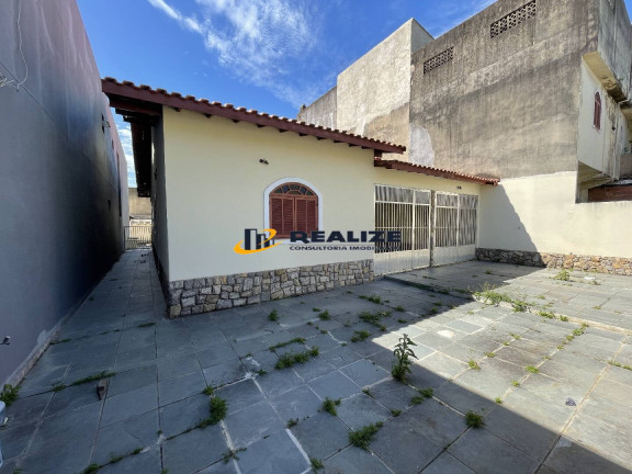 Imagem Casa com 3 Quartos à Venda, 180 m² em Parque Jóquei Club - Campos Dos Goytacazes Imagem Casa com 3 Quartos à Venda, 180 m² em Parque Jóquei Club - Campos Dos Goytacazes