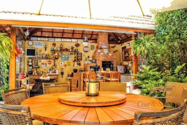 Imagem Casa com 12 Quartos à Venda, 600 m² em Capivari - Campos Do Jordão