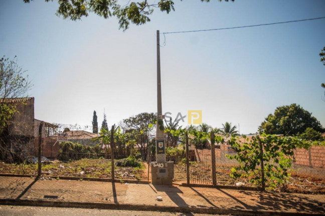 Terreno à Venda, 500 m² em Residencial Praia Dos Namorados - Americana