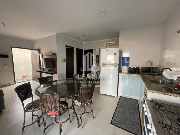 Imagem Casa com 3 Quartos à Venda, 117 m² em Cambiju - Itapoá