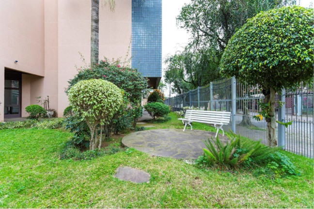 Imagem Imóvel com 3 Quartos à Venda, em Jardim Lindóia - Porto Alegre Imagem Imóvel com 3 Quartos à Venda, em Jardim Lindóia - Porto Alegre