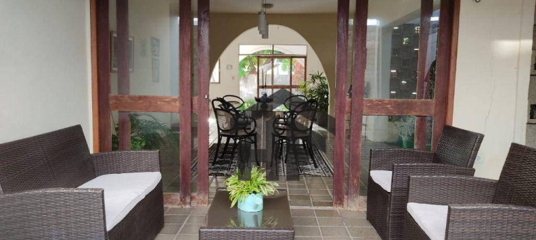Imagem Casa com 4 Quartos à Venda, 300 m² em Candeias - Jaboatão Dos Guararapes Imagem Casa com 4 Quartos à Venda, 300 m² em Candeias - Jaboatão Dos Guararapes