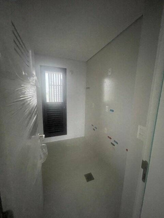 Imagem Apartamento com 4 Quartos à Venda, 132 m² em Centro - Balneário Camboriú Imagem Apartamento com 4 Quartos à Venda, 132 m² em Centro - Balneário Camboriú