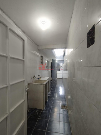 Imagem Casa com 3 Quartos à Venda, 130 m² em Santo Antônio - Osasco