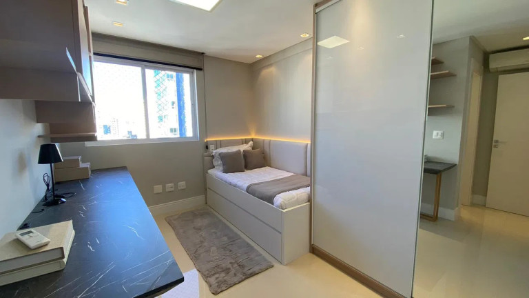 Imagem Apartamento com 3 Quartos à Venda, 136 m² em Centro - Balneário Camboriú Imagem Apartamento com 3 Quartos à Venda, 136 m² em Centro - Balneário Camboriú