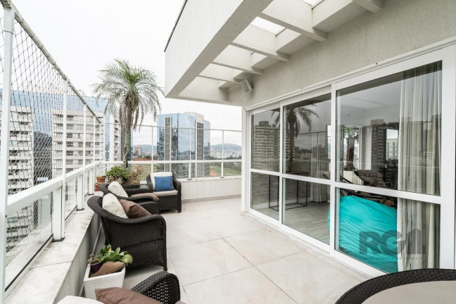 Imagem Cobertura com 3 Quartos à Venda, 231 m² em Petrópolis - Porto Alegre
