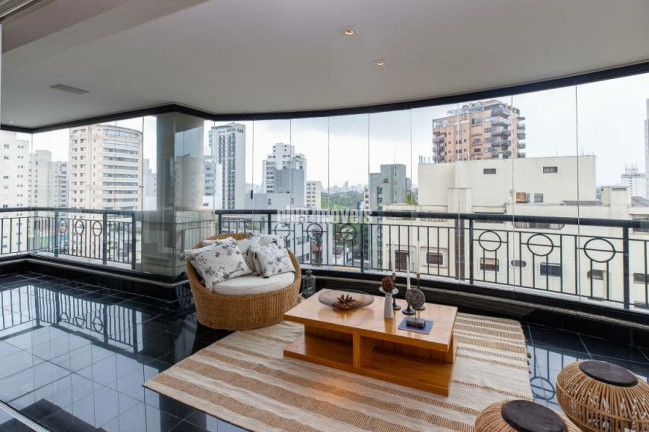 Imagem Apartamento com 4 Quartos à Venda, 308 m² em Moema - São Paulo Imagem Apartamento com 4 Quartos à Venda, 308 m² em Moema - São Paulo