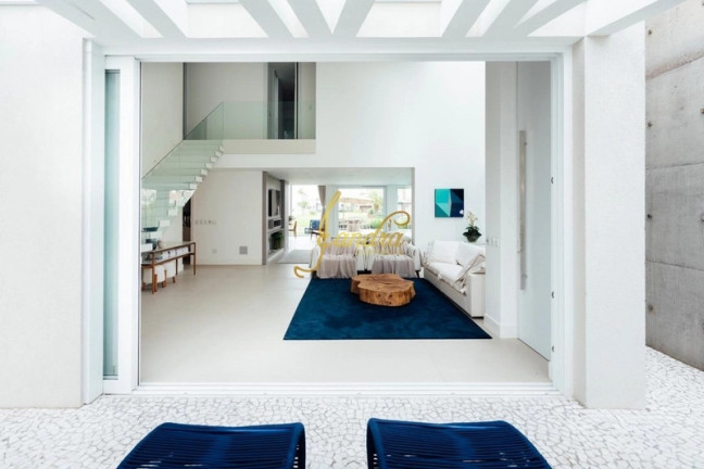 Imagem Casa de Condomínio com 5 Quartos à Venda, 360 m² em Centro - Xangri-la