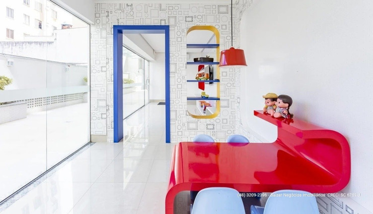 Imagem Apartamento com 3 Quartos à Venda, 192 m² em Centro - Florianópolis Imagem Apartamento com 3 Quartos à Venda, 192 m² em Centro - Florianópolis