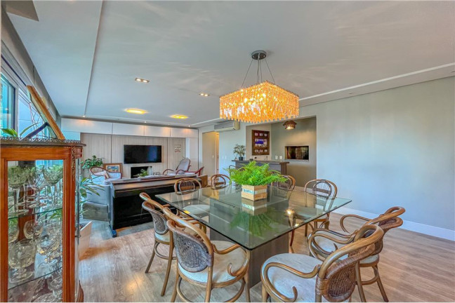 Imagem Apartamento com 3 Quartos à Venda, 134 m² em Passo Da Areia - Porto Alegre