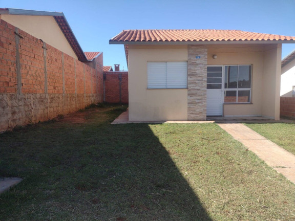 Imagem Casa com 2 Quartos à Venda,  em Loteamento Bem Te Vi I - Botucatu