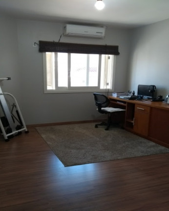 Imagem Imóvel com 3 Quartos à Venda, 193 m² em Nonoai - Porto Alegre Imagem Imóvel com 3 Quartos à Venda, 193 m² em Nonoai - Porto Alegre
